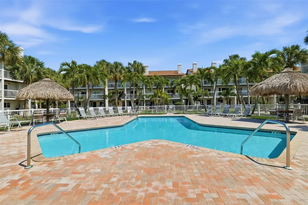 381 Madeira Circle Tierra Verde FL 33715