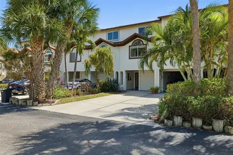 381 Madeira Circle Tierra Verde FL 33715