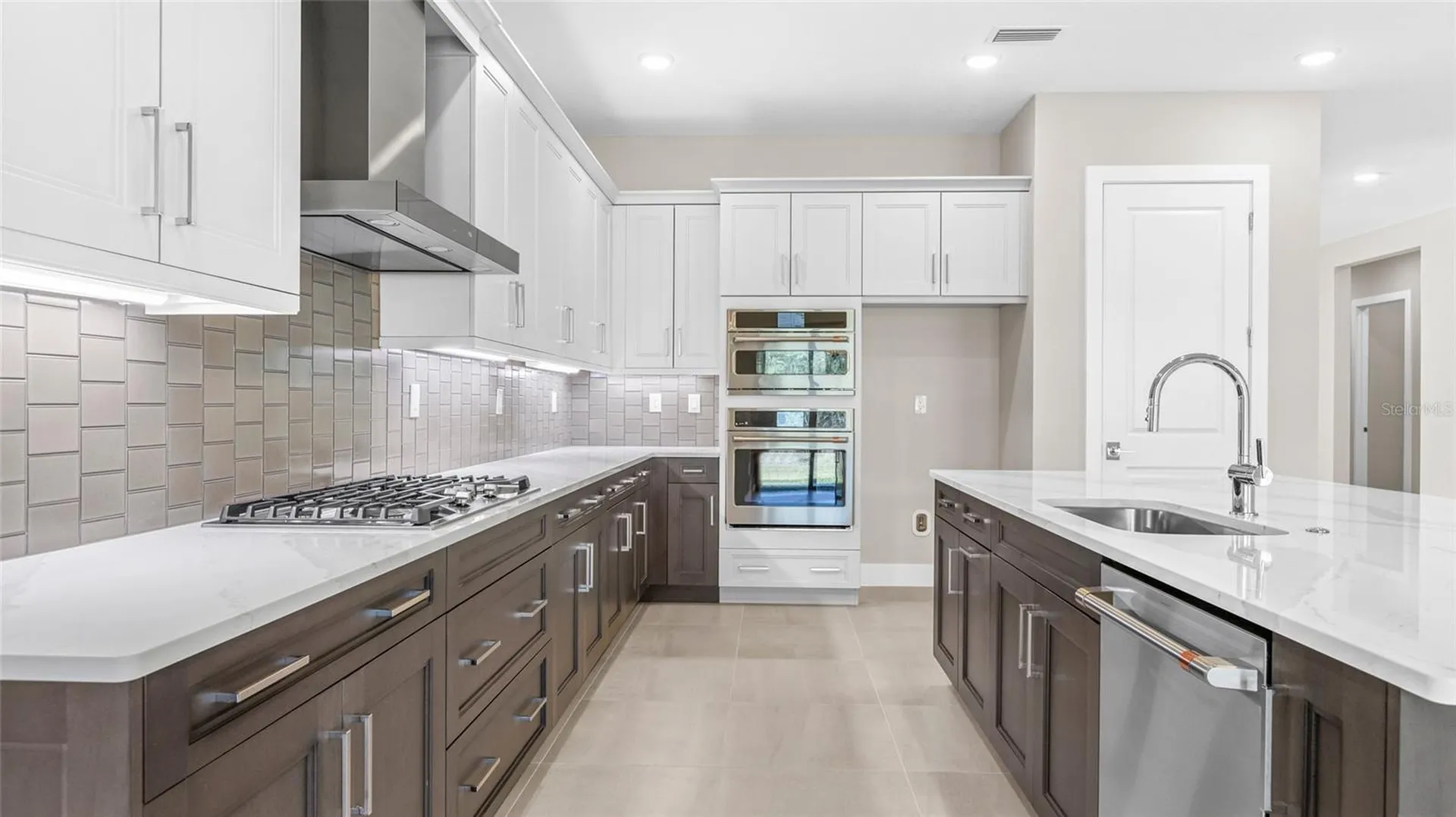 18225 Cresswind Terrace Lakewood Ranch FL 34211