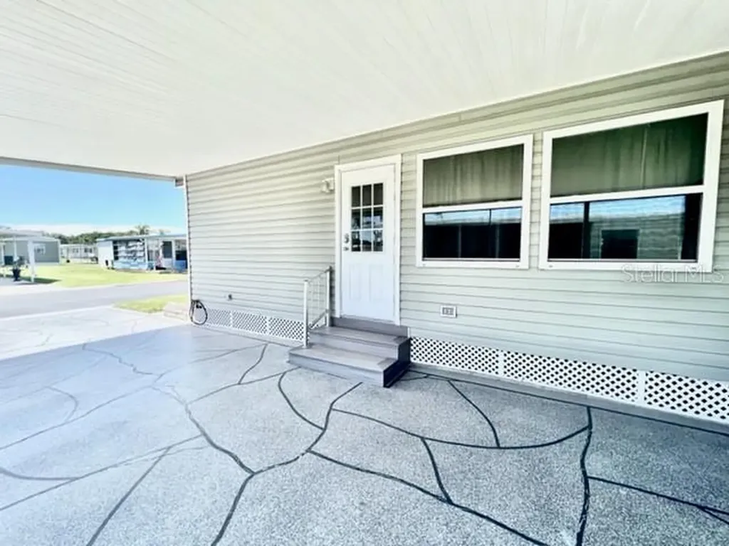 10826 Freedom Drive Port Richey FL 34668