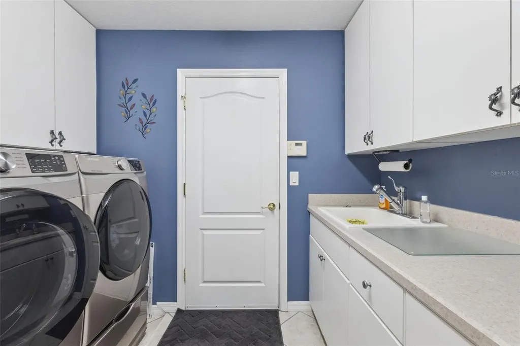 5607 Sir Churchill Drive Leesburg FL 34748