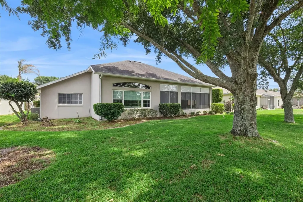 5607 Sir Churchill Drive Leesburg FL 34748