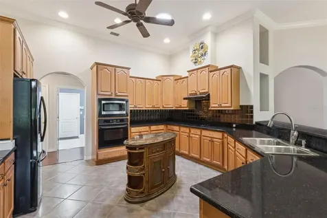 5607 Sir Churchill Drive Leesburg FL 34748
