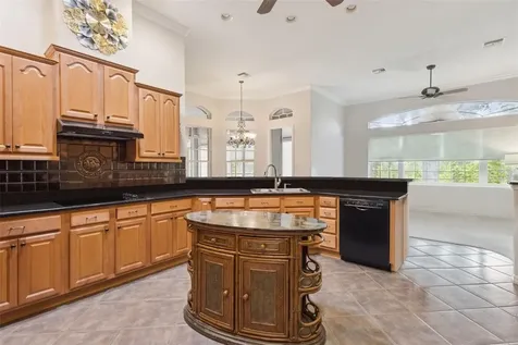 5607 Sir Churchill Drive Leesburg FL 34748