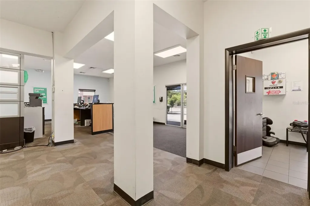 2055 S Woodland Boulevard Deland FL 32720