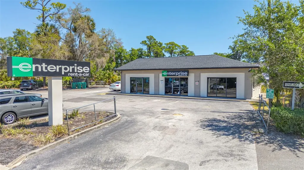 2055 S Woodland Boulevard Deland FL 32720