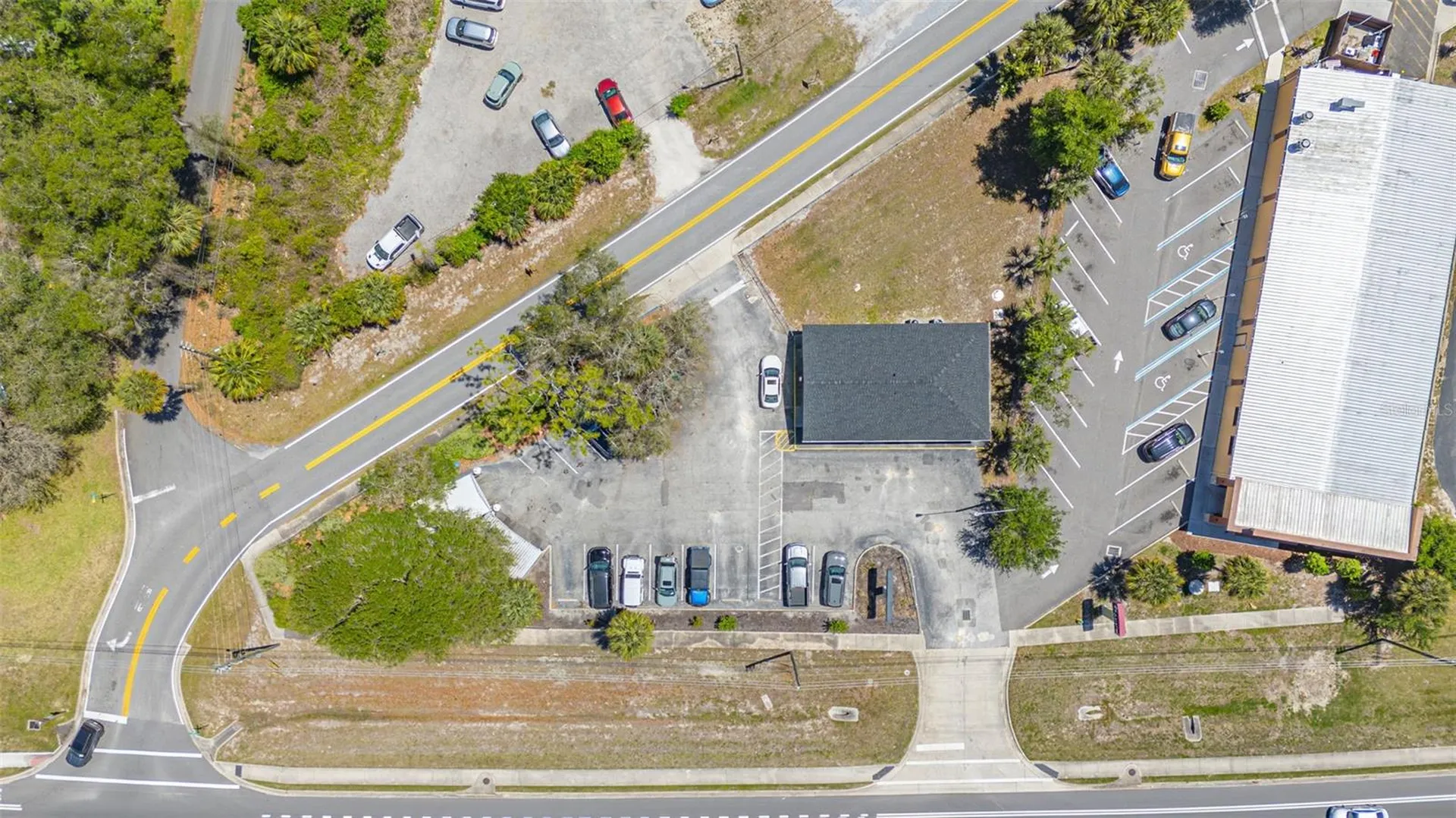 2055 S Woodland Boulevard Deland FL 32720
