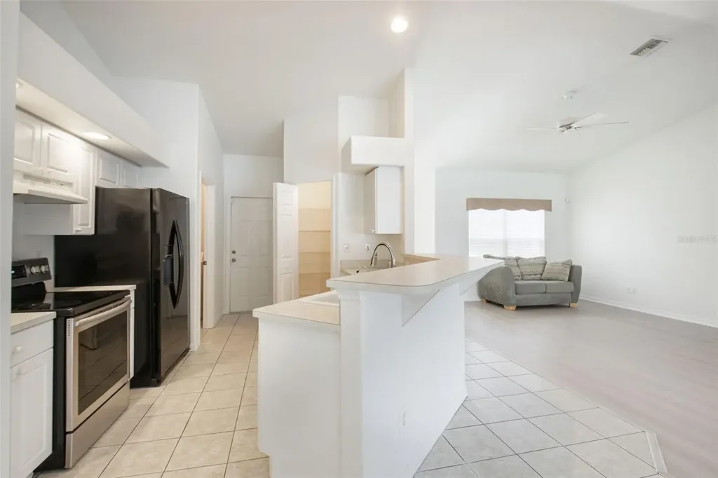 5333 SW 16th Place Cape Coral FL 33914