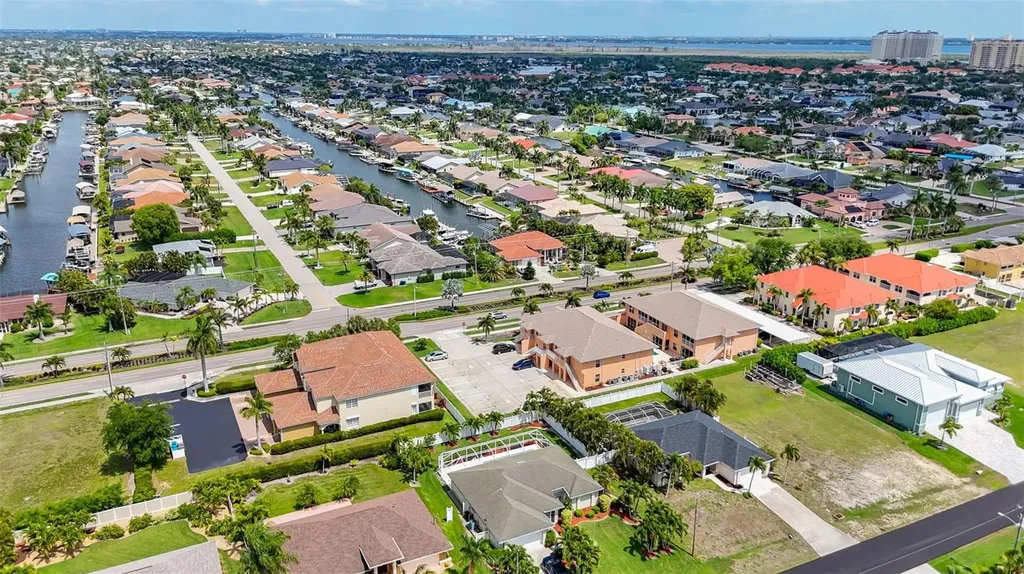 5333 SW 16th Place Cape Coral FL 33914