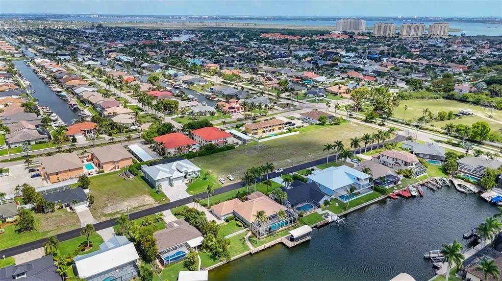 5333 SW 16th Place Cape Coral FL 33914