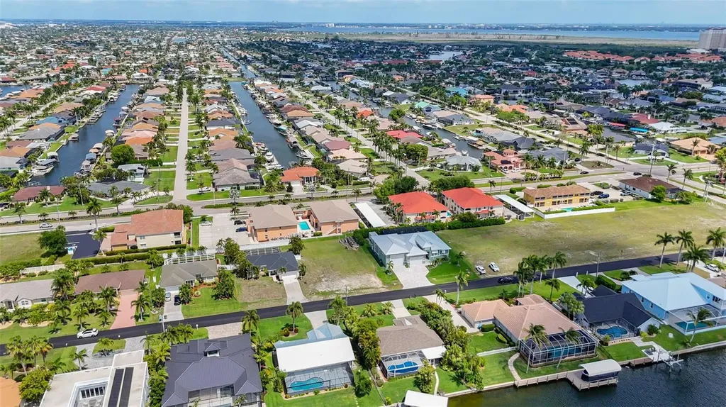 5333 SW 16th Place Cape Coral FL 33914