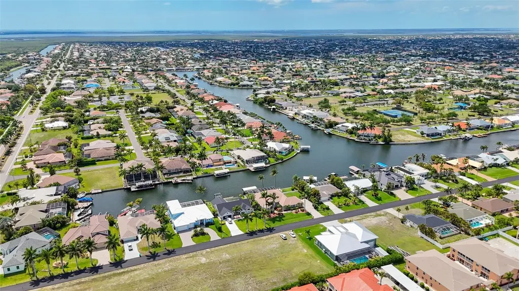 5333 SW 16th Place Cape Coral FL 33914