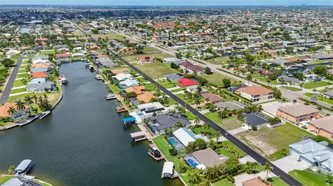 5333 SW 16th Place Cape Coral FL 33914