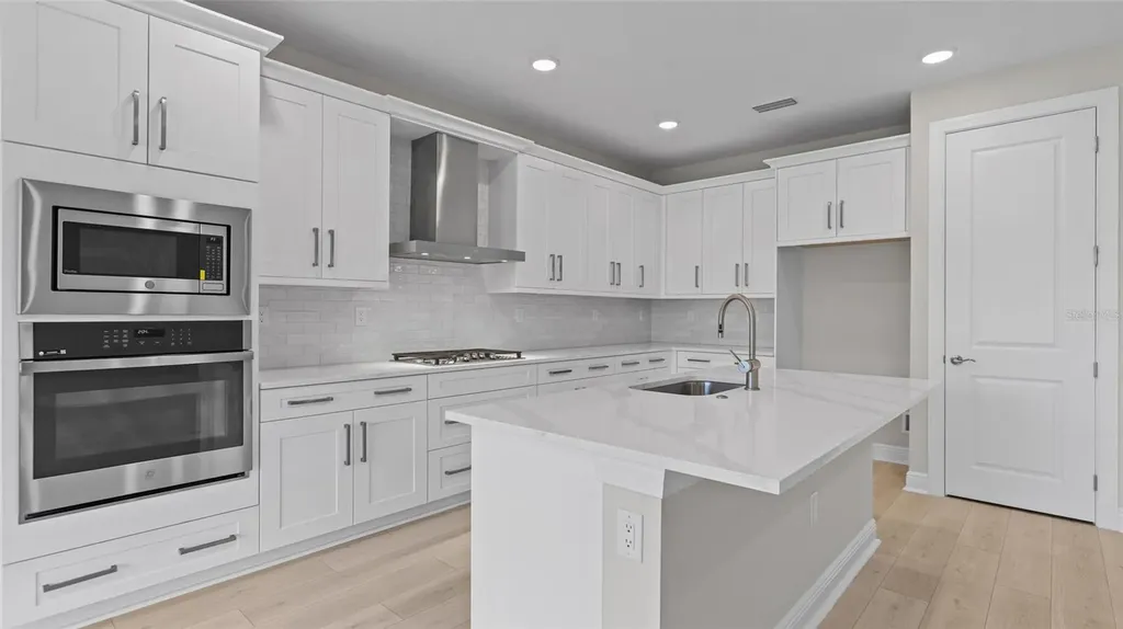 4984 Fairhope Circle Lakewood Ranch FL 34211