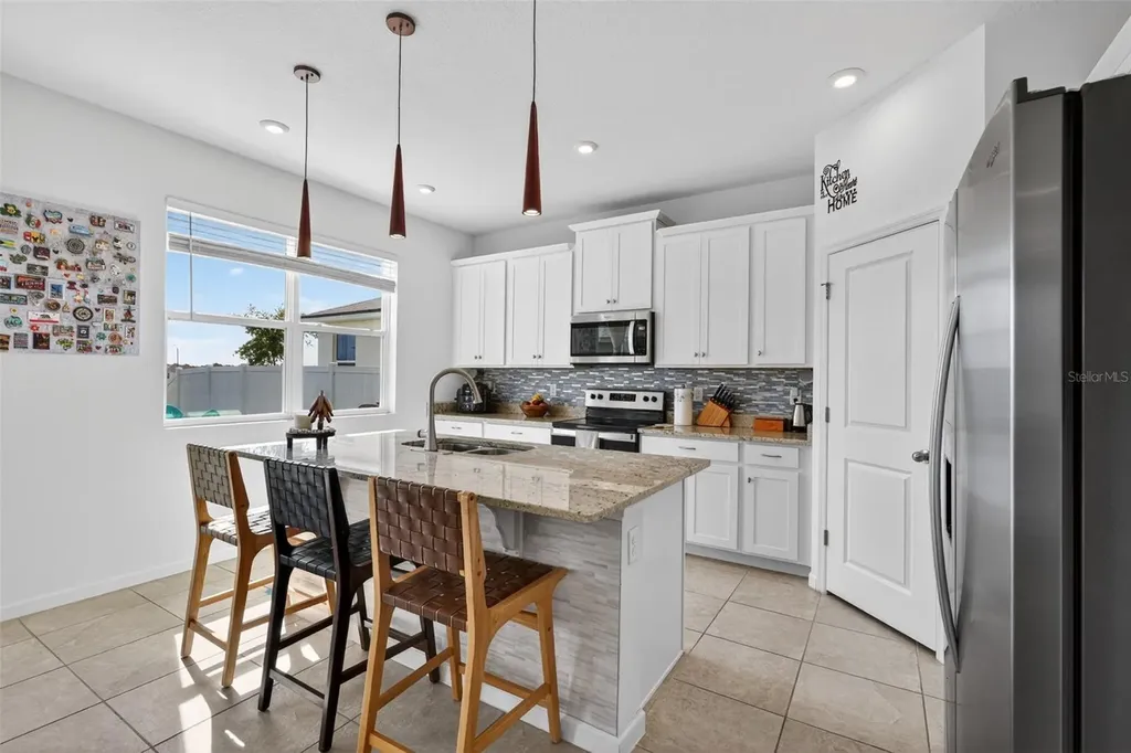 1181 Lakeshore Breeze Place Kissimmee FL 34747