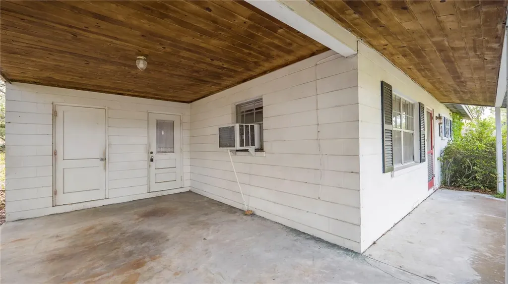 2005 W Pipkin Road Lakeland FL 33811