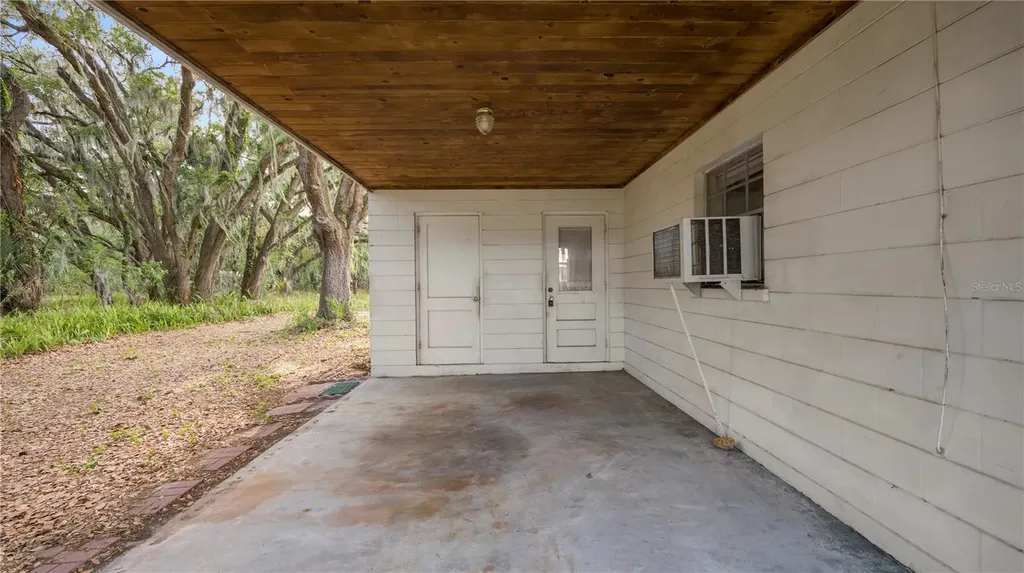 2005 W Pipkin Road Lakeland FL 33811