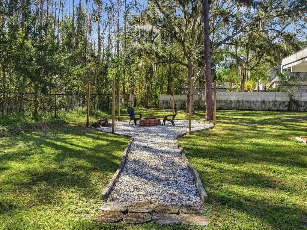 1566 Woodfield Court Lutz FL 33558