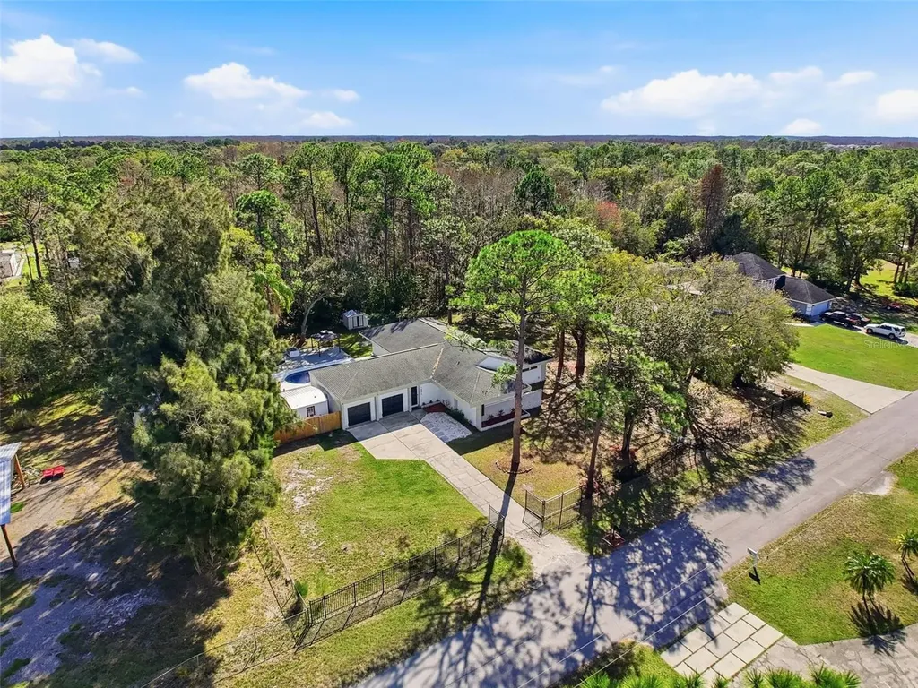 1566 Woodfield Court Lutz FL 33558