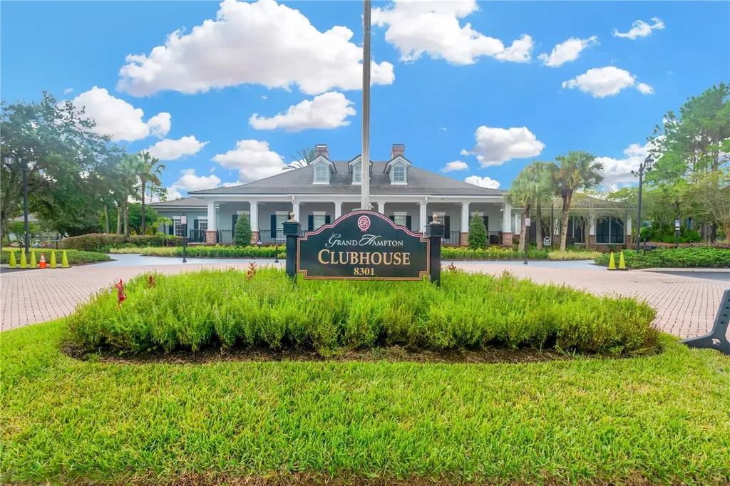 8307 Manor Club Circle Tampa FL 33647