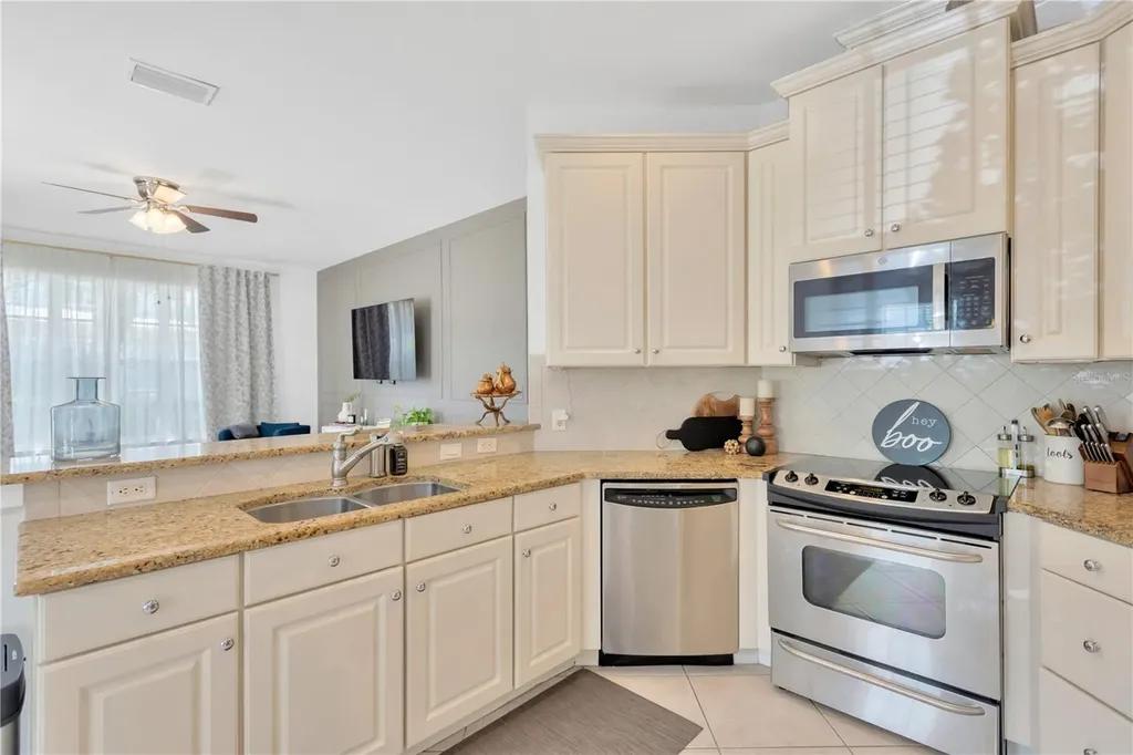 8307 Manor Club Circle Tampa FL 33647