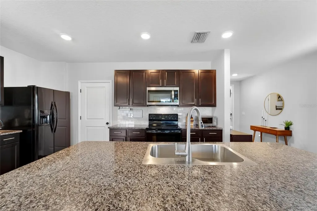 11176 Leland Groves Drive Riverview FL 33579