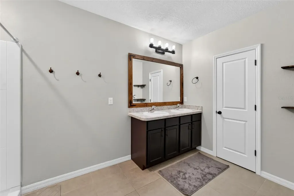 11176 Leland Groves Drive Riverview FL 33579