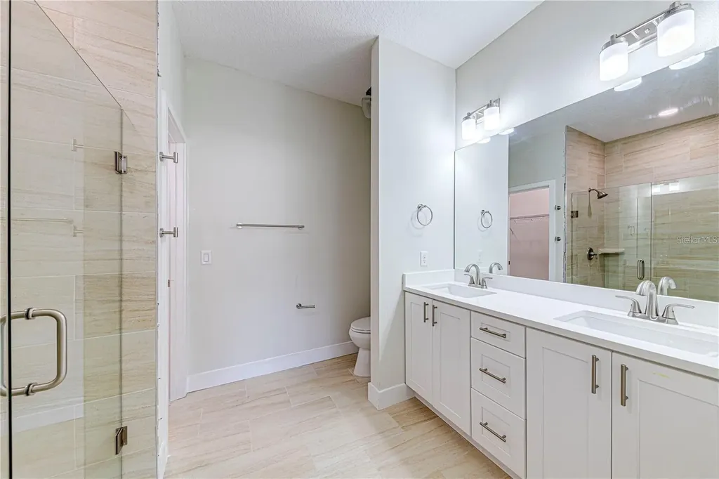 249 N Pine Avenue Oviedo FL 32765
