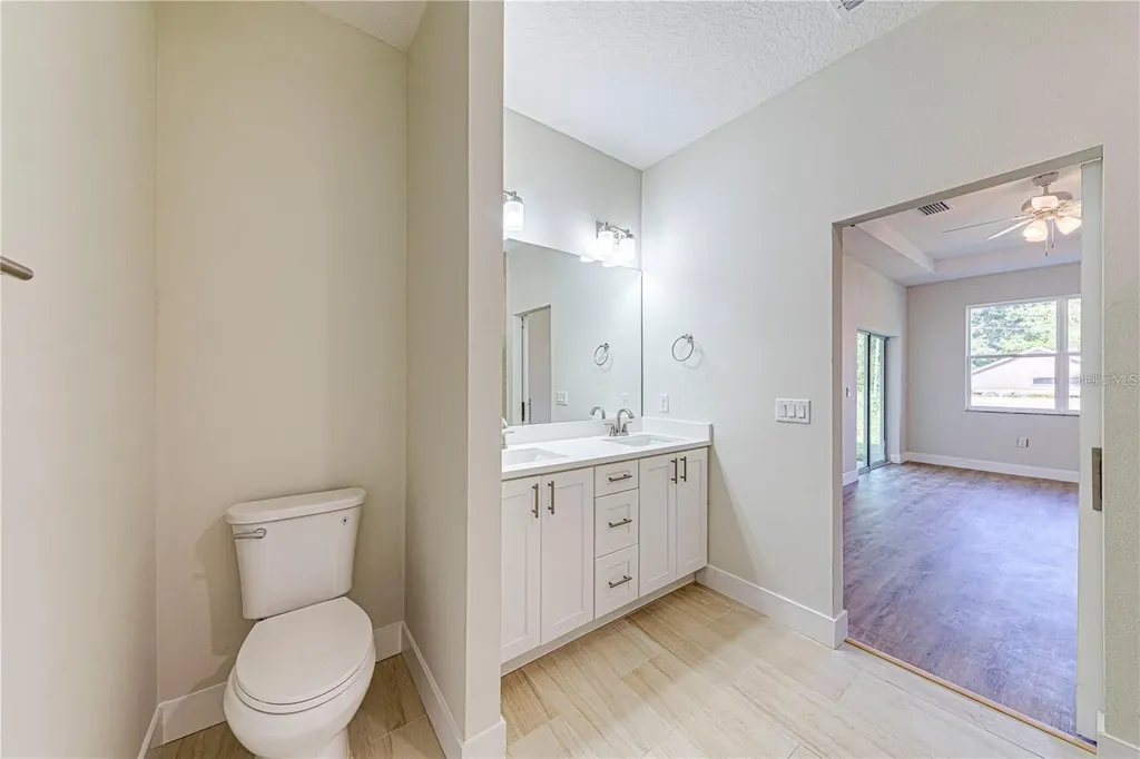 249 N Pine Avenue Oviedo FL 32765