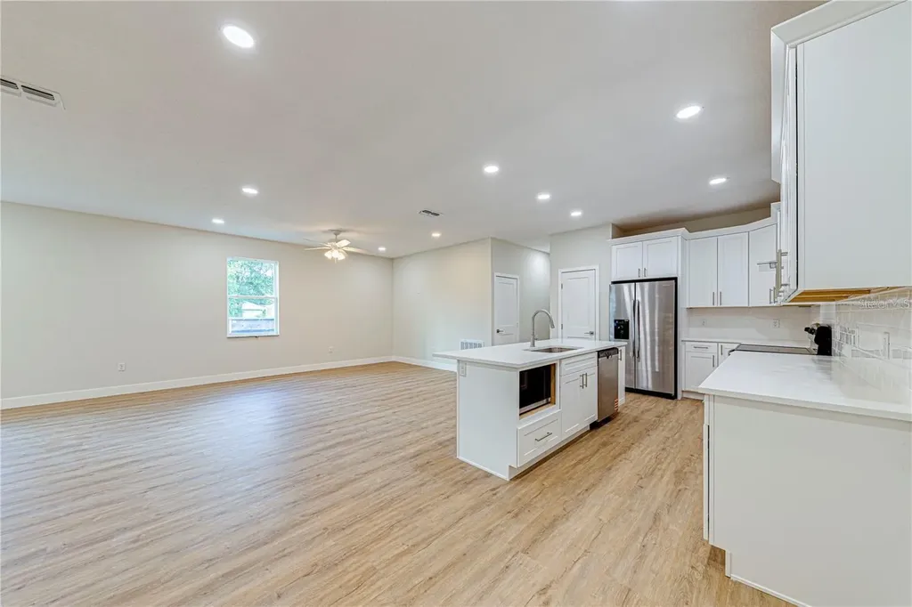 249 N Pine Avenue Oviedo FL 32765