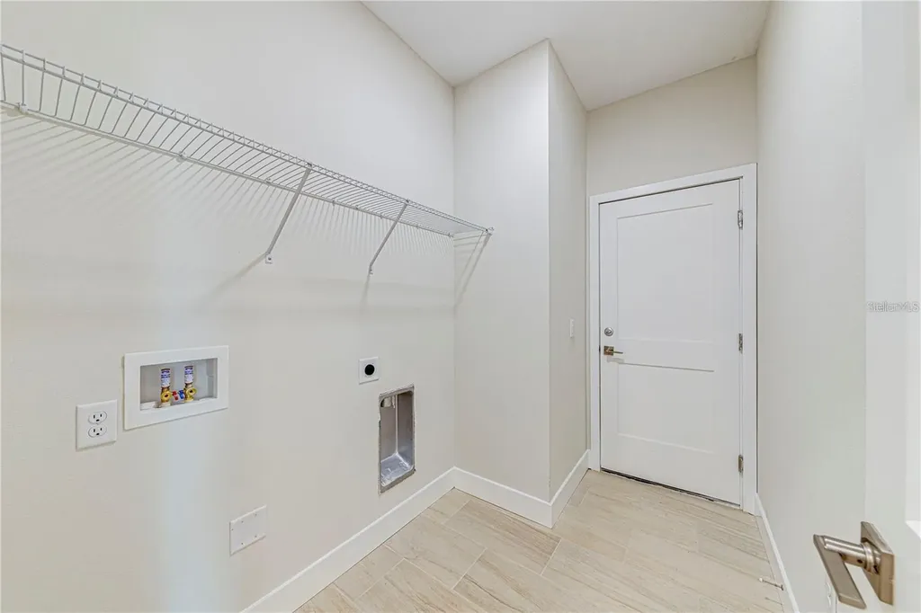 249 N Pine Avenue Oviedo FL 32765