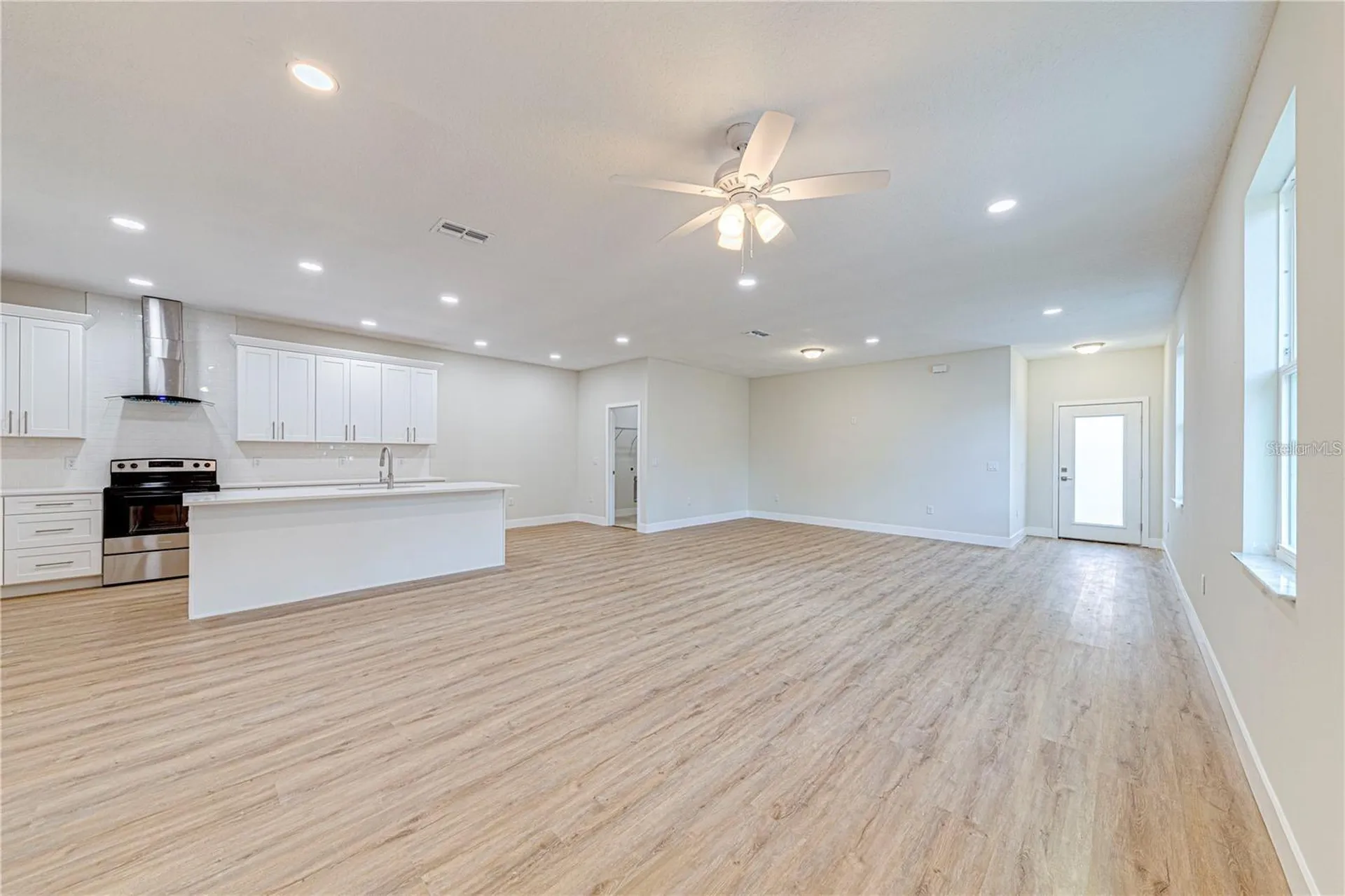 249 N Pine Avenue Oviedo FL 32765
