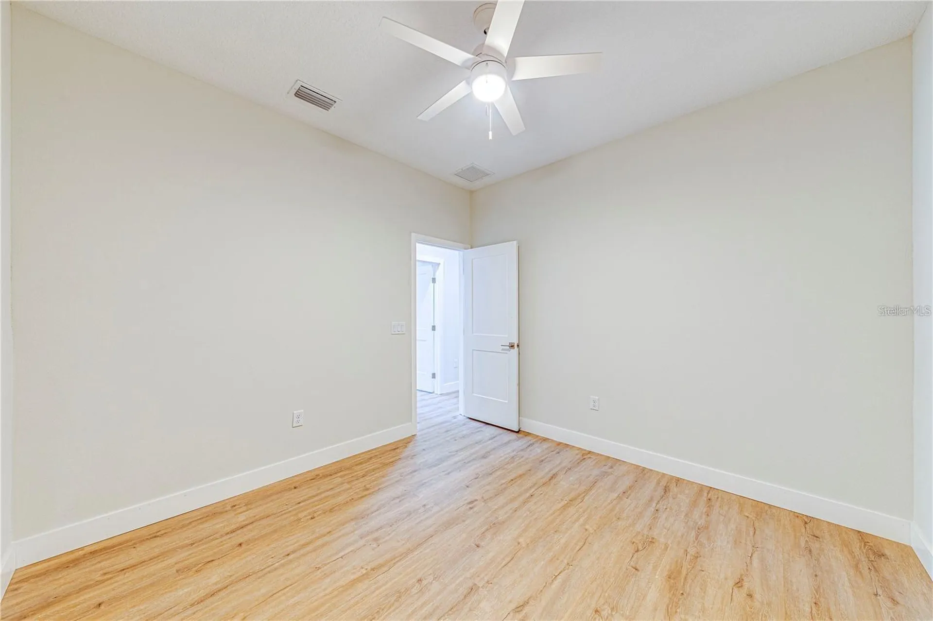 249 N Pine Avenue Oviedo FL 32765