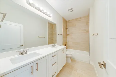 249 N Pine Avenue Oviedo FL 32765