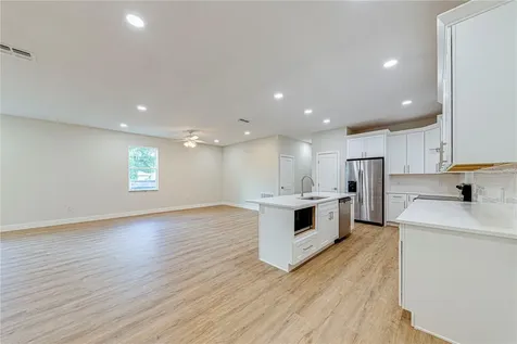 249 N Pine Avenue Oviedo FL 32765