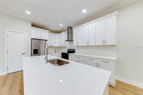 249 N Pine Avenue Oviedo FL 32765