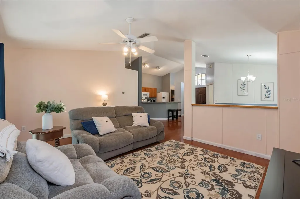 8426 Poydras Lane Tampa FL 33635