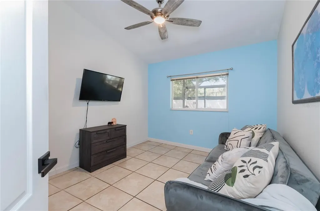 8426 Poydras Lane Tampa FL 33635