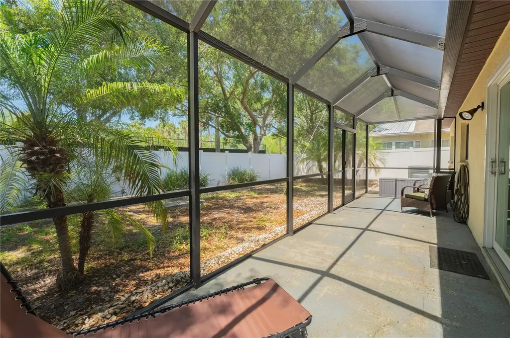 8426 Poydras Lane Tampa FL 33635