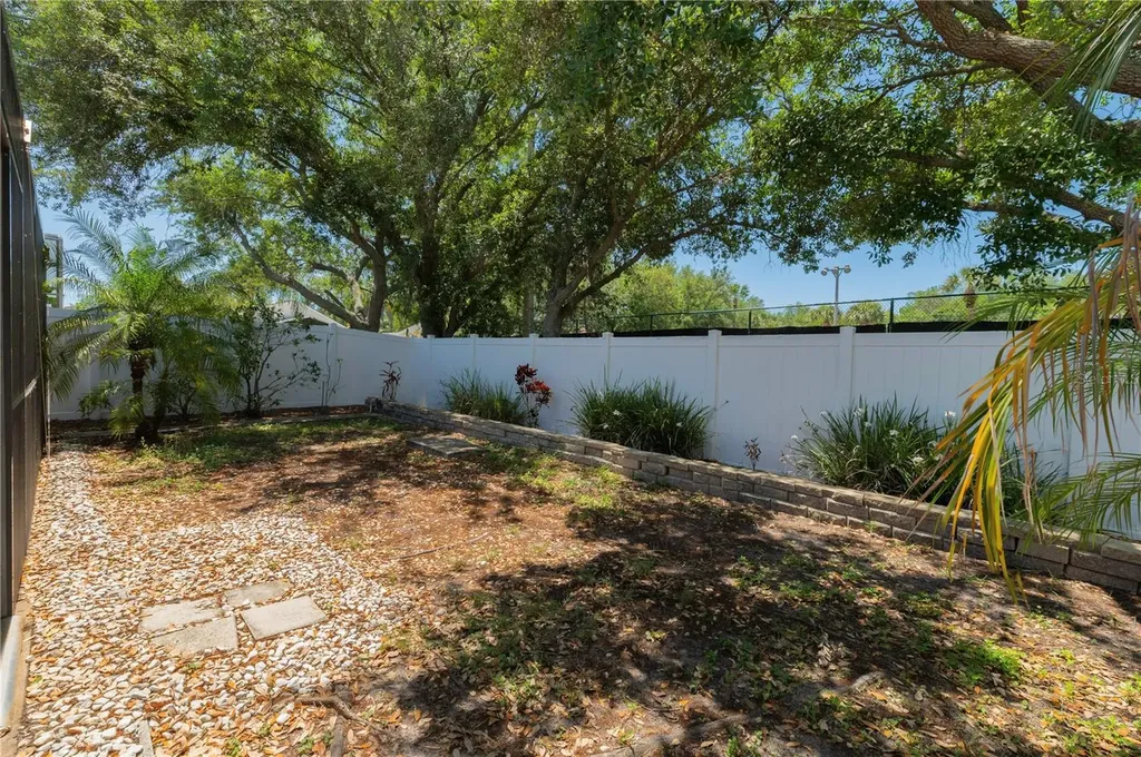 8426 Poydras Lane Tampa FL 33635