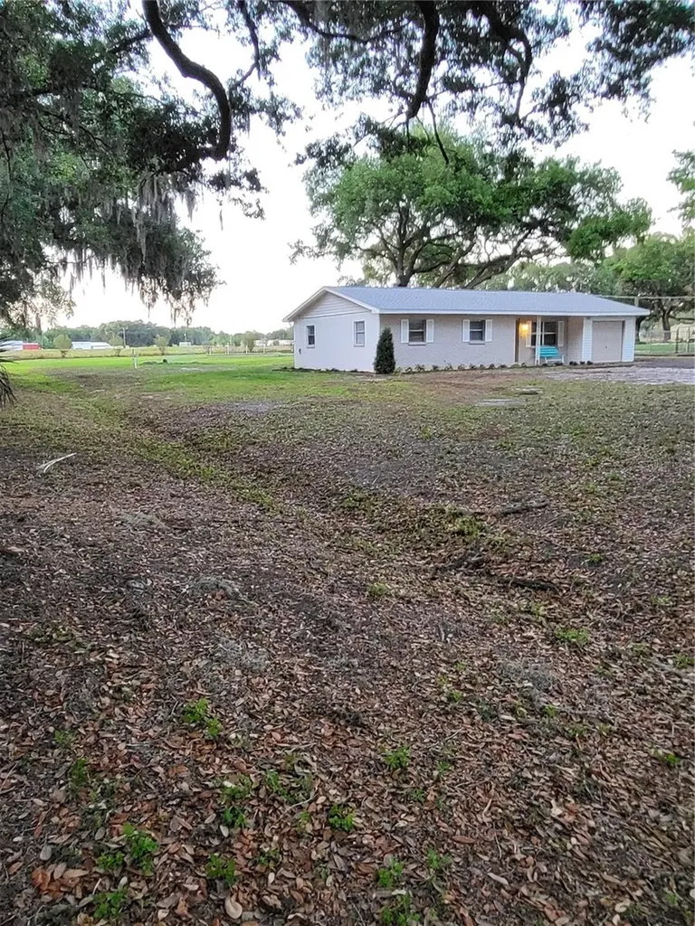 4454 Edwards Road Plant City FL 33567