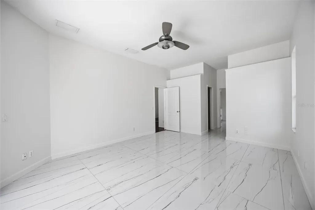 562 Oak Bay Drive Osprey FL 34229