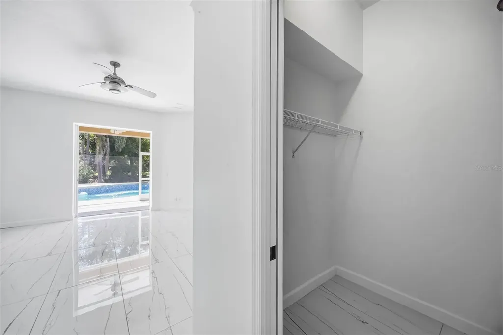 562 Oak Bay Drive Osprey FL 34229