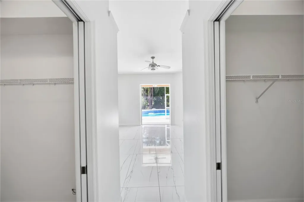 562 Oak Bay Drive Osprey FL 34229