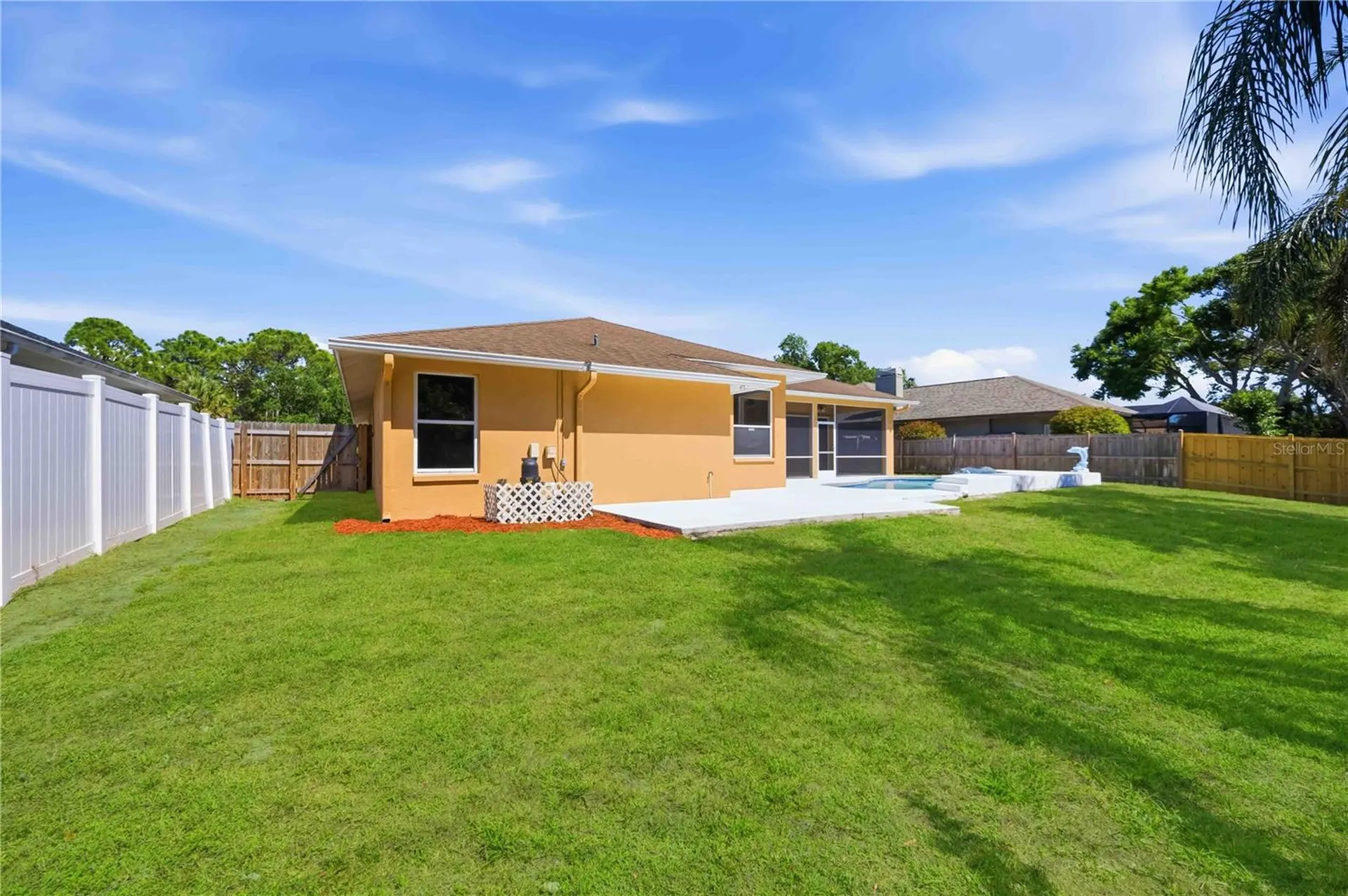 562 Oak Bay Drive Osprey FL 34229