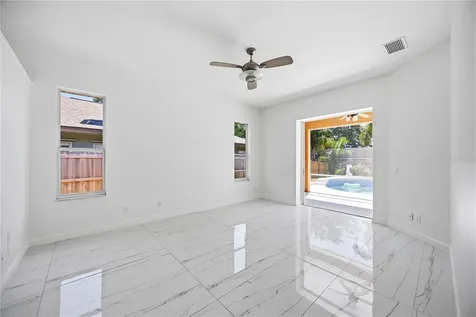 562 Oak Bay Drive Osprey FL 34229