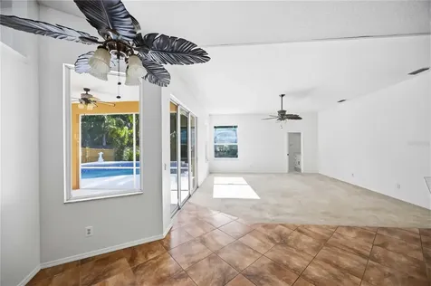 562 Oak Bay Drive Osprey FL 34229