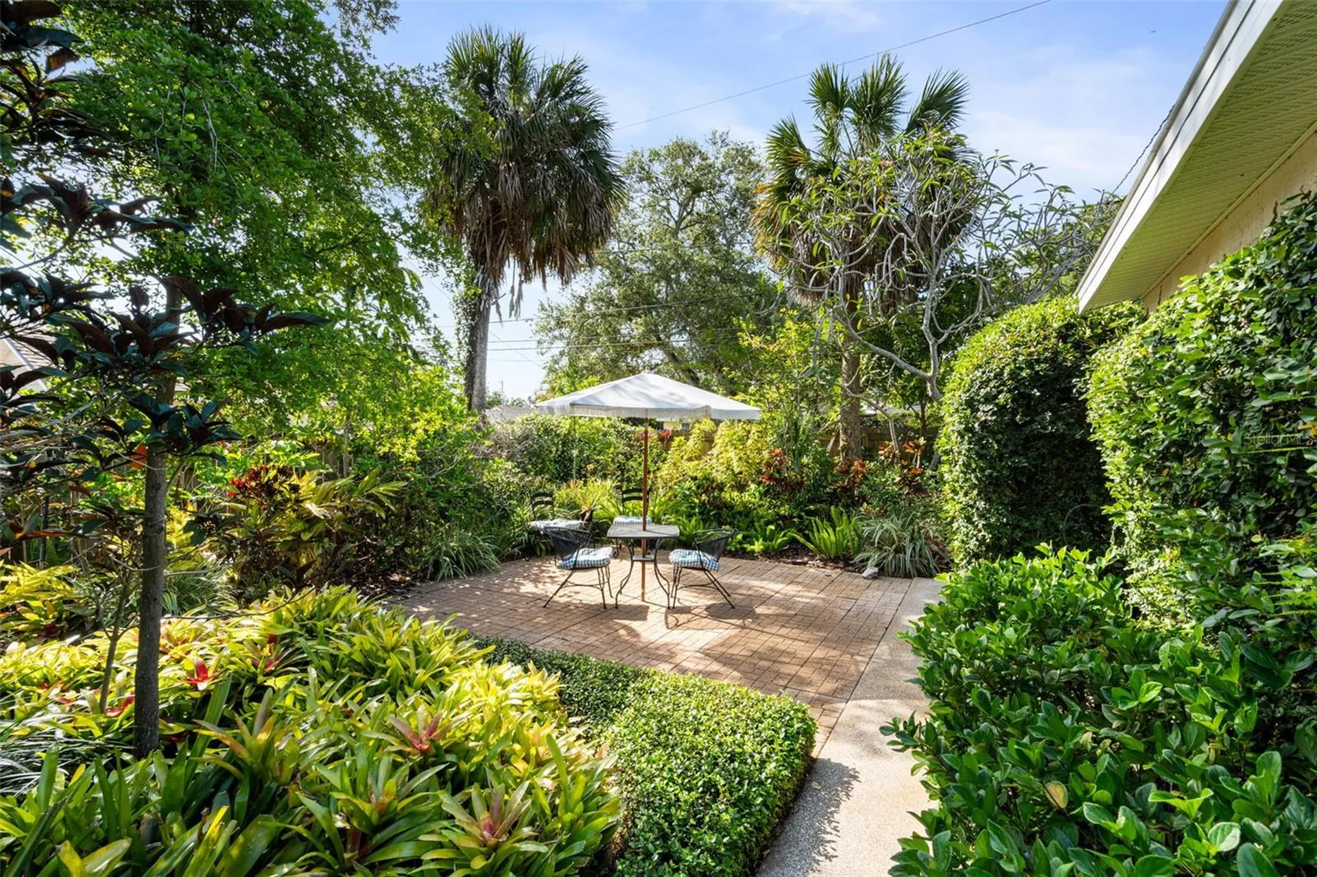762 23rd Avenue N St Petersburg FL 33704