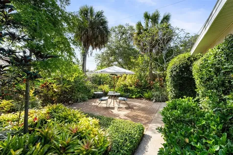 762 23rd Avenue N St Petersburg FL 33704