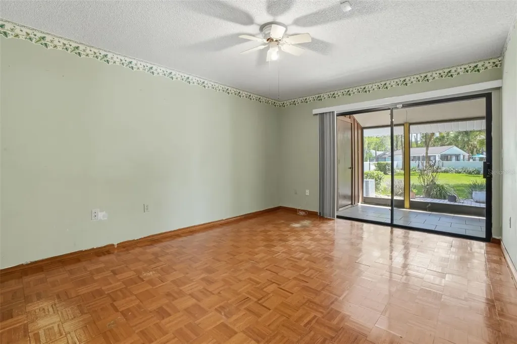 498 Prestwick Place Kissimmee FL 34759